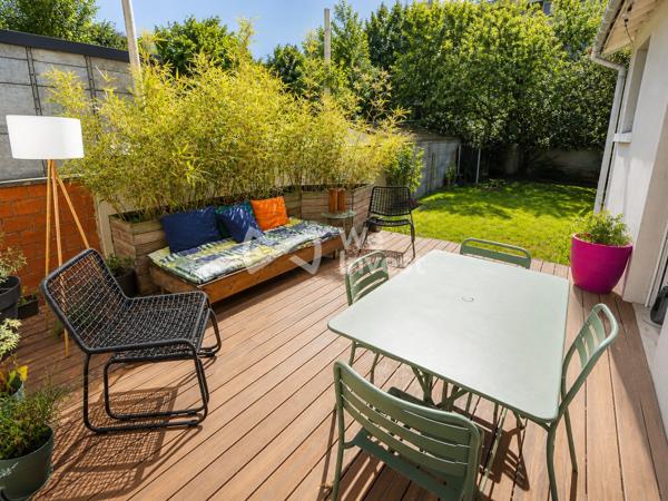 Maison familiale pleine de charme avec jardin, terrasse et garage au Perreux-sur-Marne