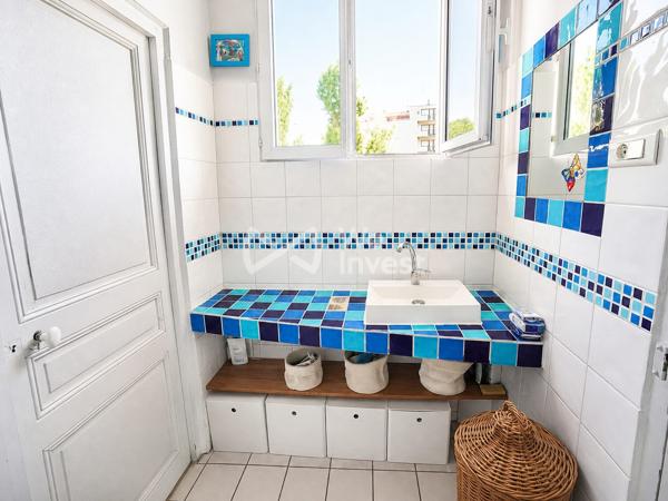 Maison familiale pleine de charme avec jardin, terrasse et garage au Perreux-sur-Marne