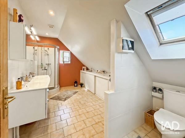 Maison à vendre 8 pièces 141 m² Vaux-le-Pénil