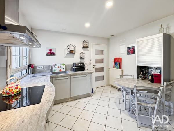 Maison à vendre 8 pièces 141 m² Vaux-le-Pénil
