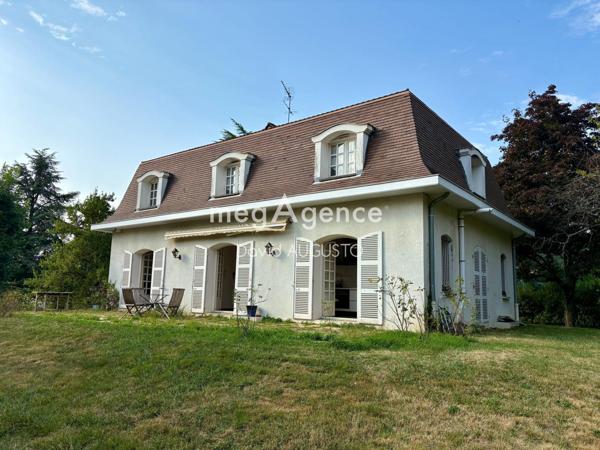Maison à CHARBONNIERES-LES-BAINS, 69260 - 6 pièces 180m²