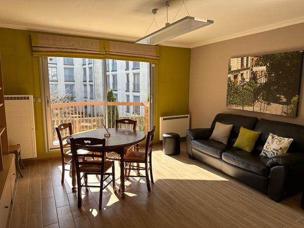 APPARTEMENT 3 PIÈCES MEUBLÉ EN CENTRE VILLE