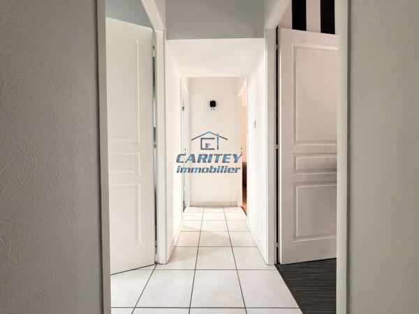 APPARTEMENT DUPLEX 130 m² – 3 CHAMBRES – TERRASSE – PARKING - 2 MIN DU CENTRE VILLE