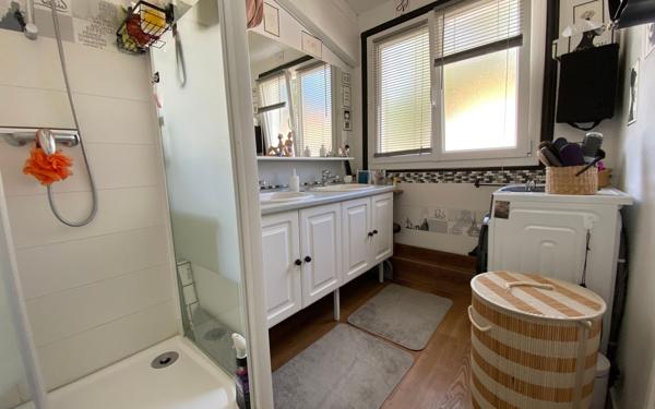 Maison à vendre    5 pièces •  Les Mathes