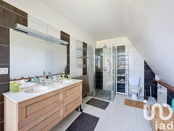 Maison d’architecte 10 pièces de 375 m² à Villers-Cotterêts (02600)