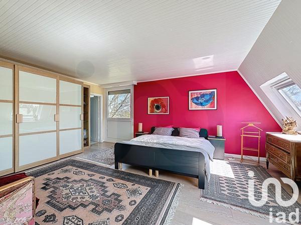 Maison d’architecte 10 pièces de 375 m² à Villers-Cotterêts (02600)