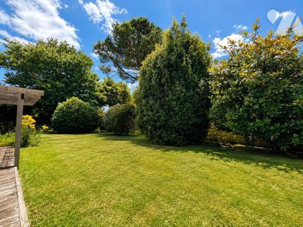 LA TRINITÉ PLOUZANÉ - CONTEMPORAINE DE 2013 - PLAIN PIED - 150M² - TERRAIN 1000M²