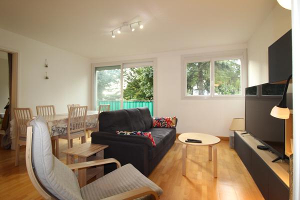 CHOLET, VASTE APPARTEMENT T6 MEUBLÉ