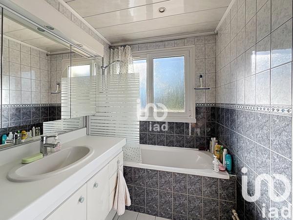 Appartement à vendre 4 pièces 75 m² Saint-Fargeau-Ponthierry