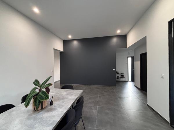 Exceptionnelle maison contemporaine de 6 pièces