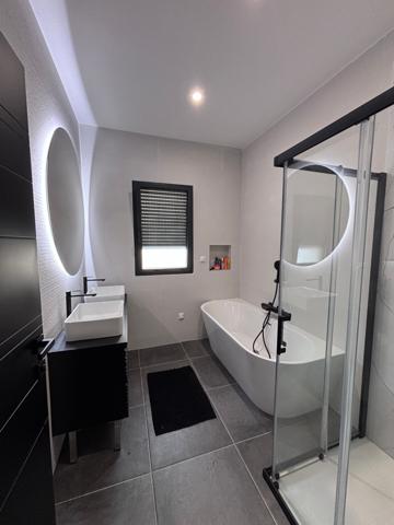 Exceptionnelle maison contemporaine de 6 pièces