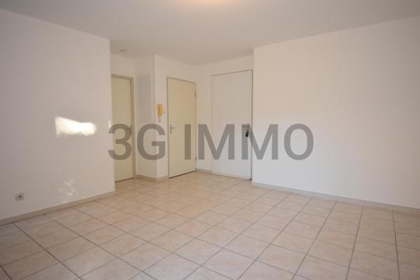 Location / Appartement T2