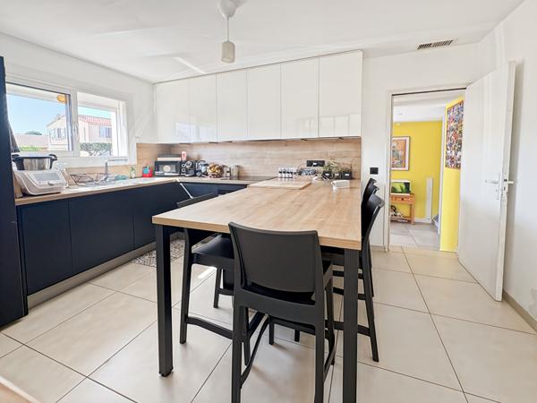 Maison récente 5 pièces à vendre à Latour bas Elne, centre-ville, idéale primo-accédant