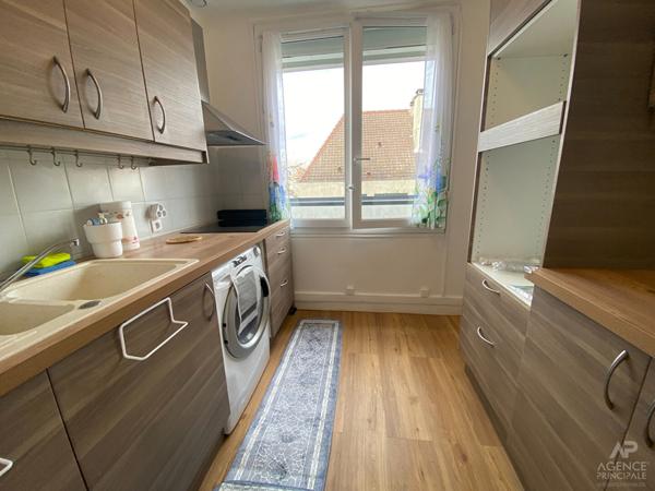 Appartement Rueil Malmaison 3 pièce(s) 52 m² Loyer 1 138 €/mois charges comprises **  - Référence  20059