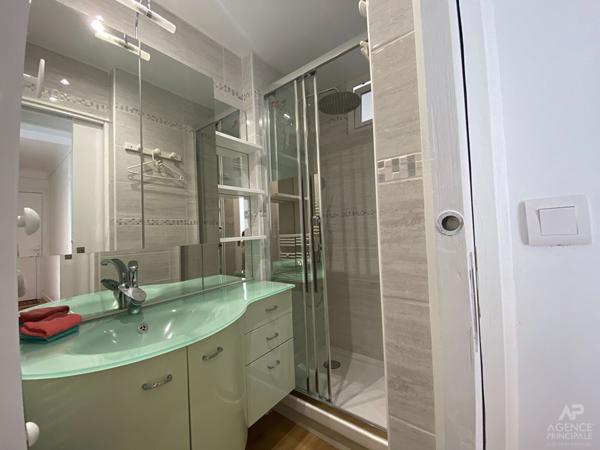 Appartement Rueil Malmaison 3 pièce(s) 52 m² Loyer 1 138 €/mois charges comprises **  - Référence  20059
