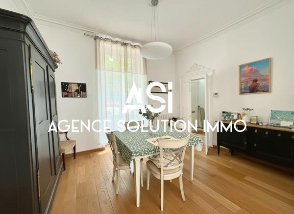 Maison de ville 9 pièce(s) 144 m² Hyper centre rive gauche LAVAL