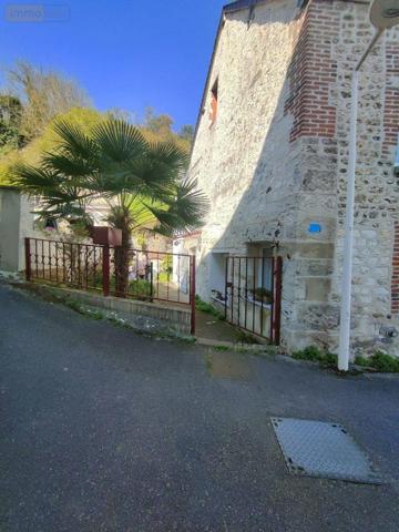Maison à vendre à Saint-Aubin-lès-Elbeuf en Seine-Maritime (76410), ref : 105000SALE