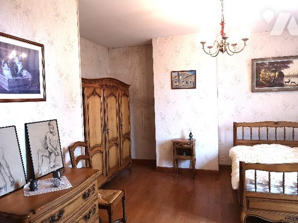 Savonnières en Perthois, maison de village avec ses dépendances