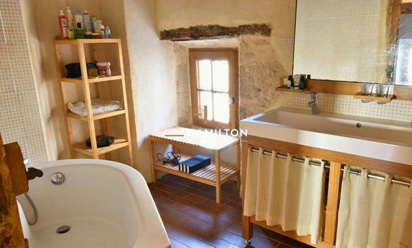 PROPRIETE DE CAMPAGNE AVEC PIGEONNIER RENOVE, PISCINE + POOLHOUSE ET DEPENDANCES Gaillac