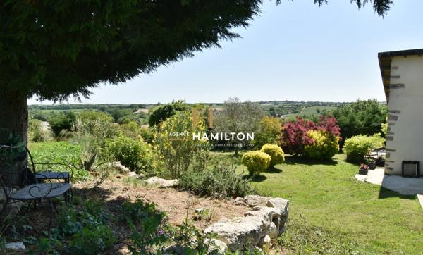 PROPRIETE DE CAMPAGNE AVEC PIGEONNIER RENOVE, PISCINE + POOLHOUSE ET DEPENDANCES Gaillac