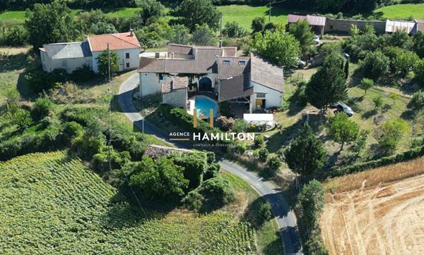 PROPRIETE DE CAMPAGNE AVEC PIGEONNIER RENOVE, PISCINE + POOLHOUSE ET DEPENDANCES Gaillac