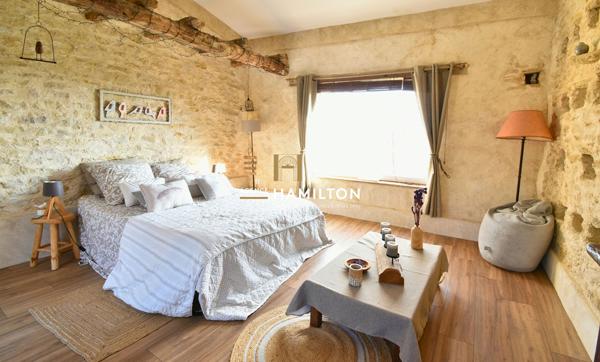 PROPRIETE DE CAMPAGNE AVEC PIGEONNIER RENOVE, PISCINE + POOLHOUSE ET DEPENDANCES Gaillac
