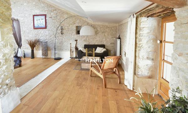 PROPRIETE DE CAMPAGNE AVEC PIGEONNIER RENOVE, PISCINE + POOLHOUSE ET DEPENDANCES Gaillac
