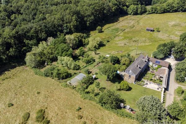 Maison en pierres, 300m2, au calme, commerces à pied/velo, 2ha, 30 min. d'Albi Pampelonne