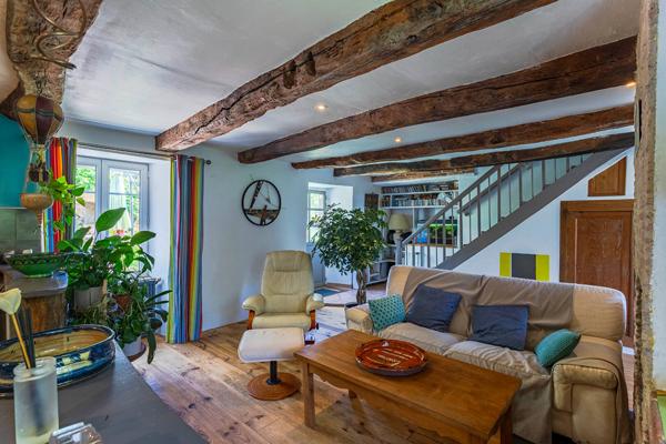 Maison en pierres, 300m2, au calme, commerces à pied/velo, 2ha, 30 min. d'Albi Pampelonne