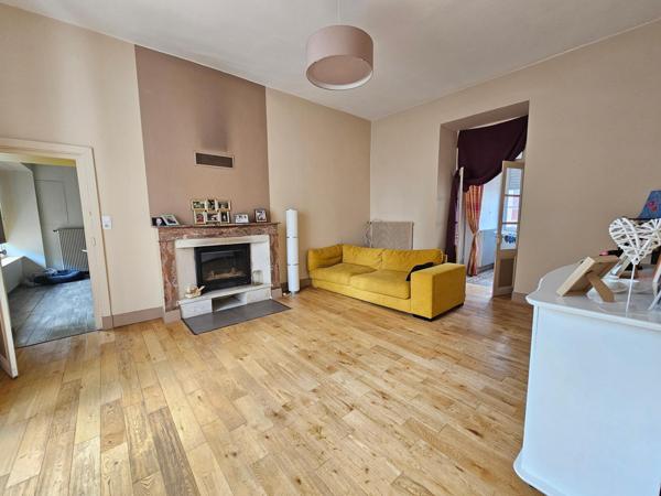 Maison à Thouars, 79100 - 9 pièces 200m²