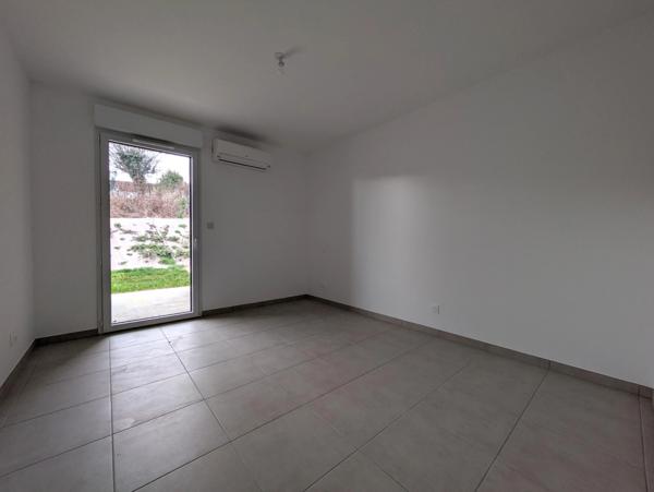 Nouveau ! T2 pour personnes indépendantes et autonomes avec terrasse et parking – Marcilly-le-Châtel