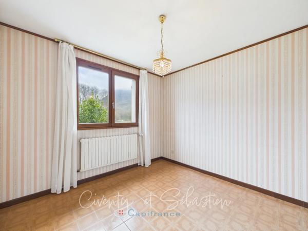 Maison familiale aux volumes généreux – Élégance, confort et espace