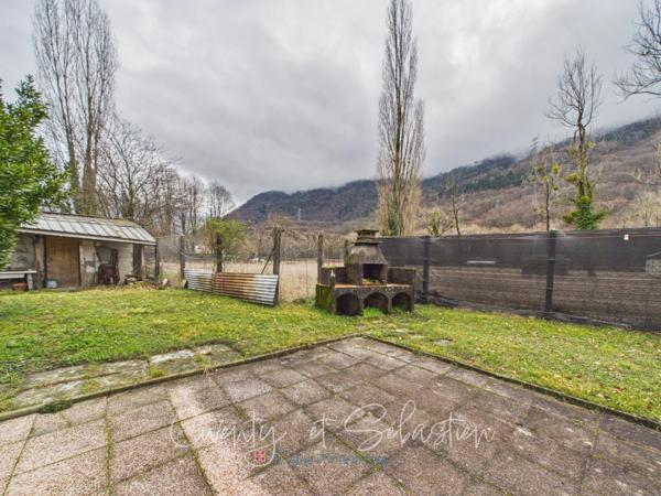 Maison familiale aux volumes généreux – Élégance, confort et espace