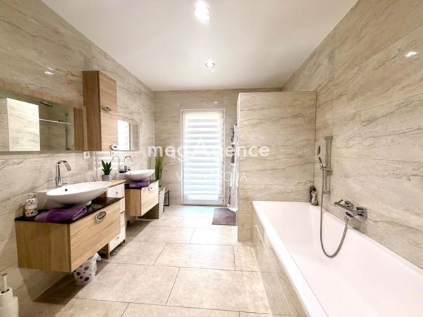 Maison à SAINT-CLEMENT, 89100 - 7 pièces 159m²