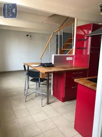 Appartement à louer 3 pièces 47.07m² Nîmes (30000)