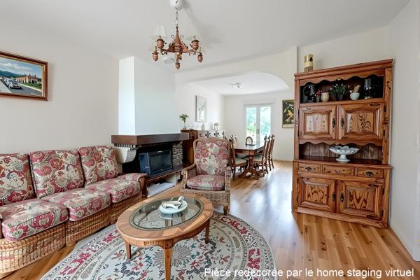 Entre Vannes, Auray, au bourg de Ploeren – Maison familiale à rafraîchir, pleine d’authenticité et de potentie