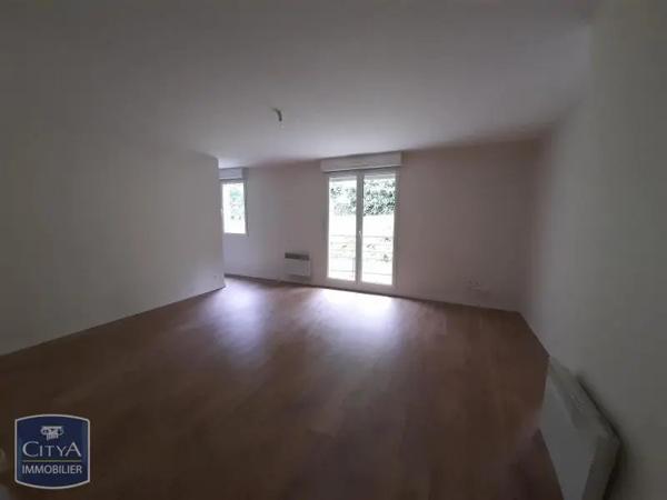 Appartement à louer 2 pièces 54.44m² Thiers (63300)