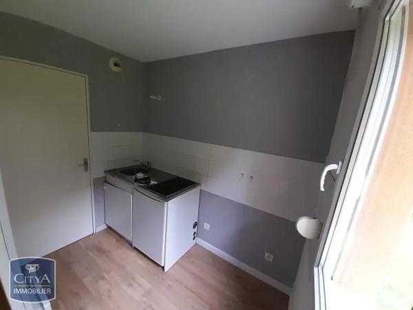 Appartement à louer 2 pièces 54.44m² Thiers (63300)
