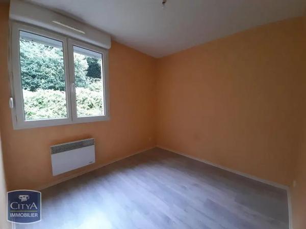Appartement à louer 2 pièces 54.44m² Thiers (63300)