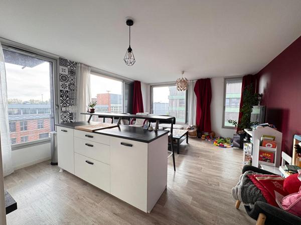 A VENDRE : T4 à LILLE • • 245 000 € FAI • Réf. 1267