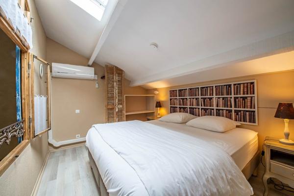 L'Isle-sur-la-Sorgue (84800) PROPRIETE 370 M2