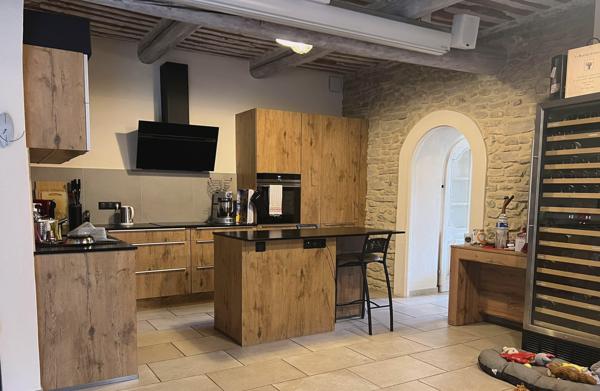 L'Isle-sur-la-Sorgue (84800) PROPRIETE 370 M2