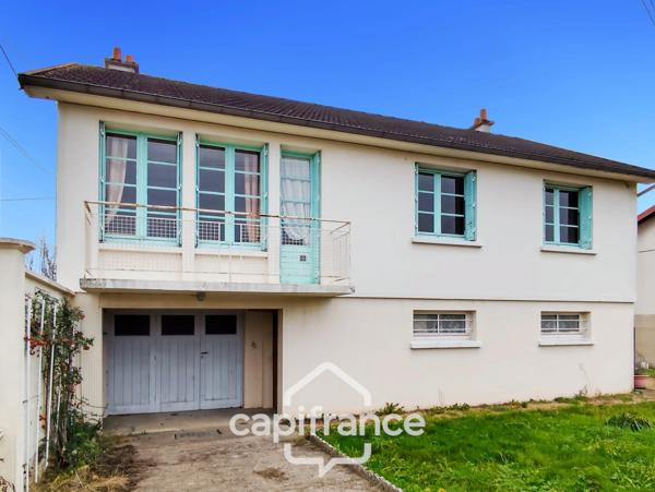 Maison à vendre 4 pièces BESSE SUR BRAYE (72)  -  terrain 2816 m²  -