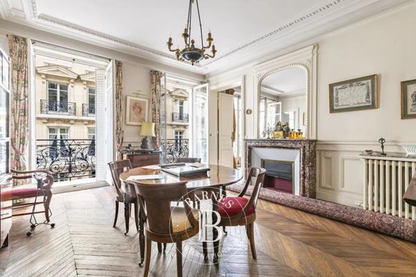 Paris 15ème, Appartement 3 Chambres -  136 m² à vendre