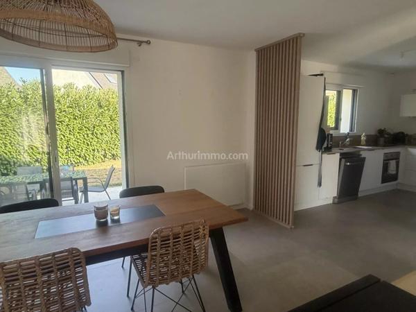 Location                                                      Maison
                        
                     5 pièces                      102 m2                     à Saint-Gilles