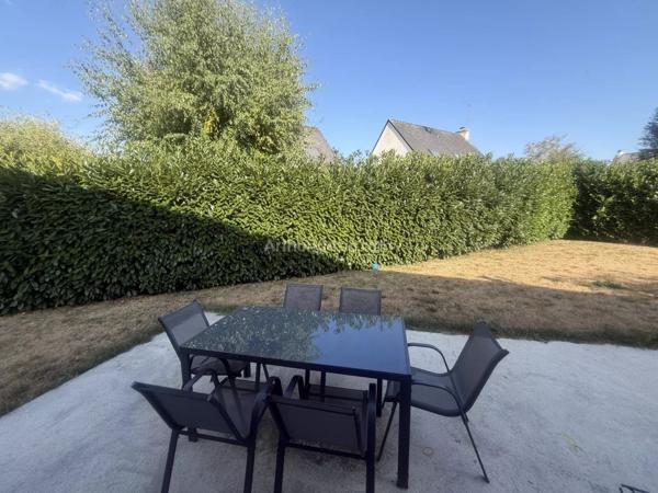 Location                                                      Maison
                        
                     5 pièces                      102 m2                     à Saint-Gilles