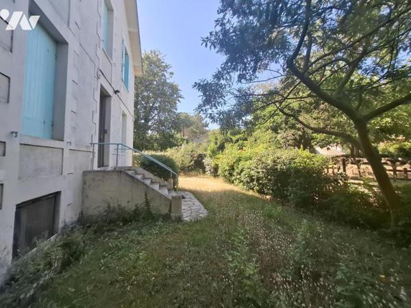 Apt T3 vue MER- à SAINT GEORGES DE DIDONNE - à 70m à pied de la MER - avec cave et chambre de bonne 