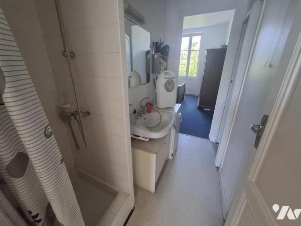 Apt T3 vue MER- à SAINT GEORGES DE DIDONNE - à 70m à pied de la MER - avec cave et chambre de bonne 