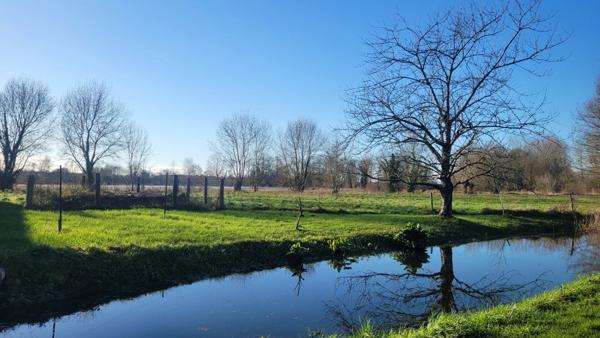 Proche Mauzé sur Le Mignon - Axe 4 voies La Rochelle / Niort