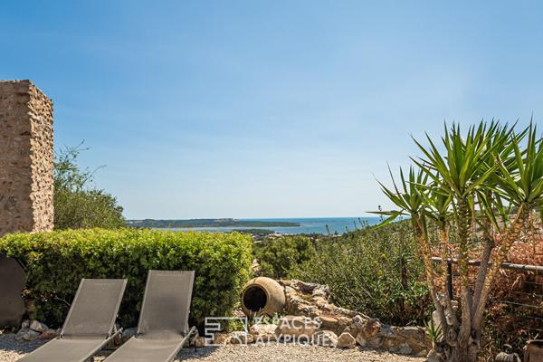 L’invincible: Ancien presbytère niché sur les hauteurs de la forteresse